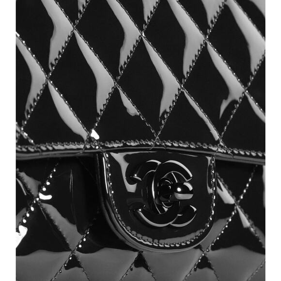 Chanel 21B So Black Patent Flap Mini Square CC Logo Quilted Chain Crossbody Bag - Picture 5 of 12